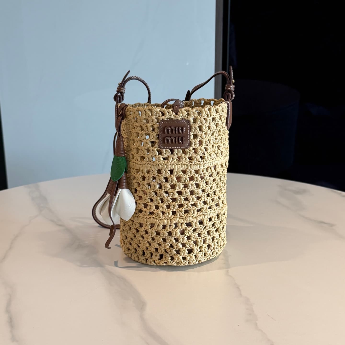 Raffia crochet pouch