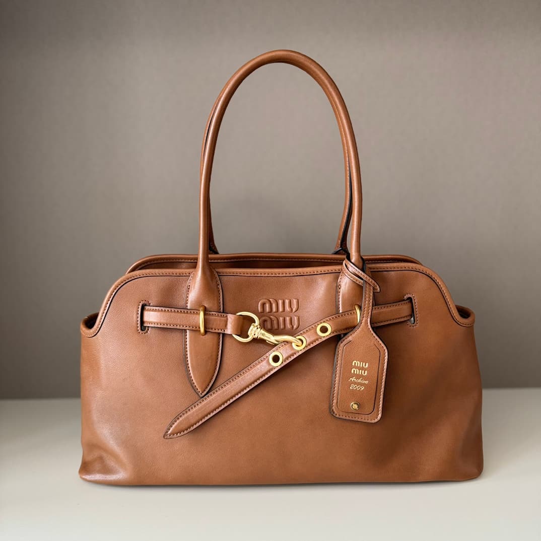 Aventure nappa leather bag