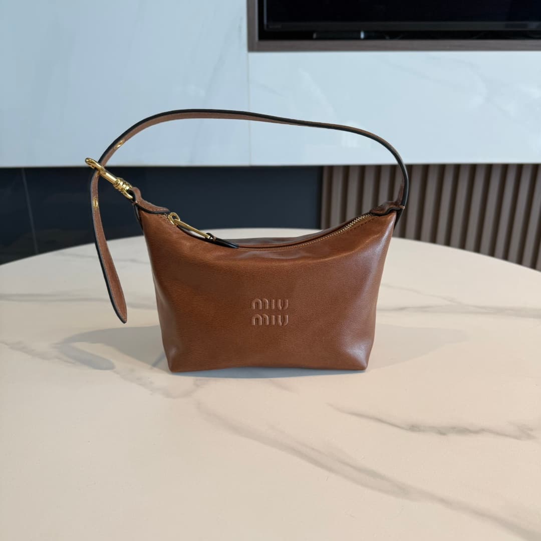 Spirit nappa leather pouch
